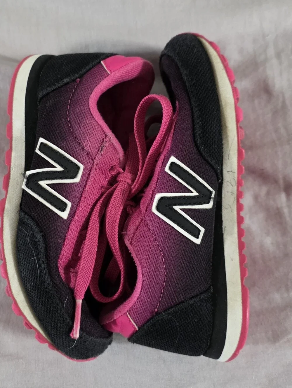 New Balance Girls Lace Black and Hot Pink Sneakers 11.5